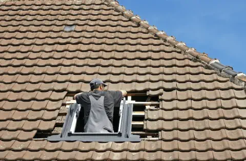 Pose de velux - Saint-Malô-du-Bois